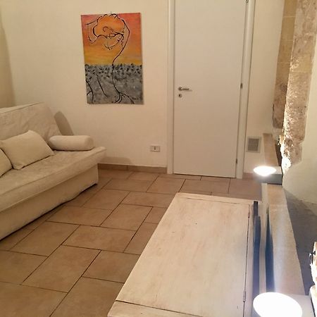 Palazzo Saraceno Ξενοδοχείο Ταράντο Εξωτερικό φωτογραφία
